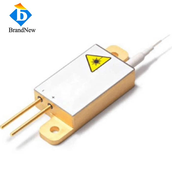 780nm 6W Fiber 105um Léasair Diode Cúpláilte
